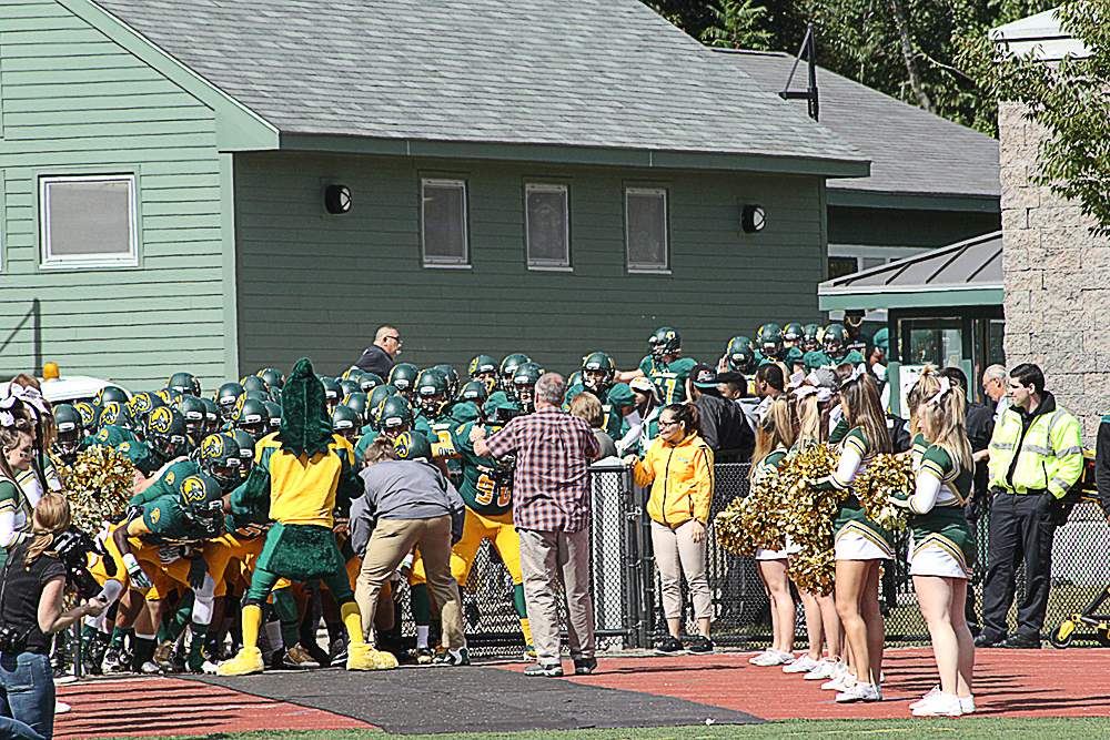 Football Earns Worcester All-Area Honors