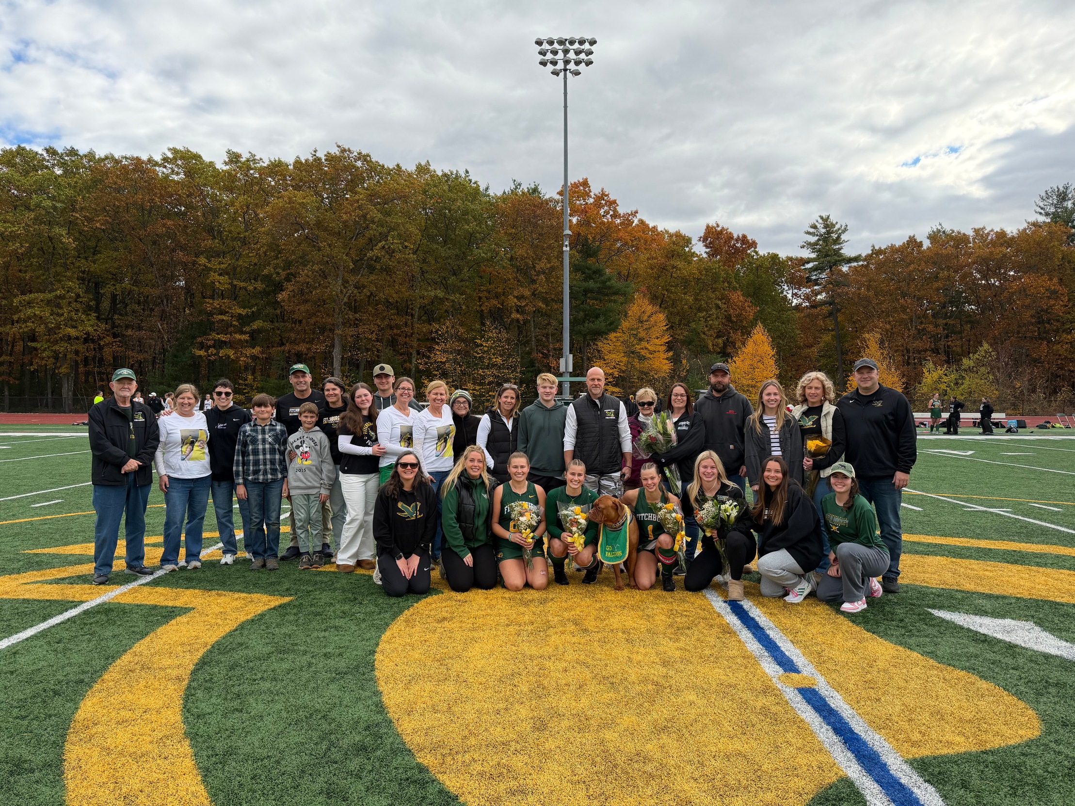 Field Hockey Soars Past AMCATS On Senior Day