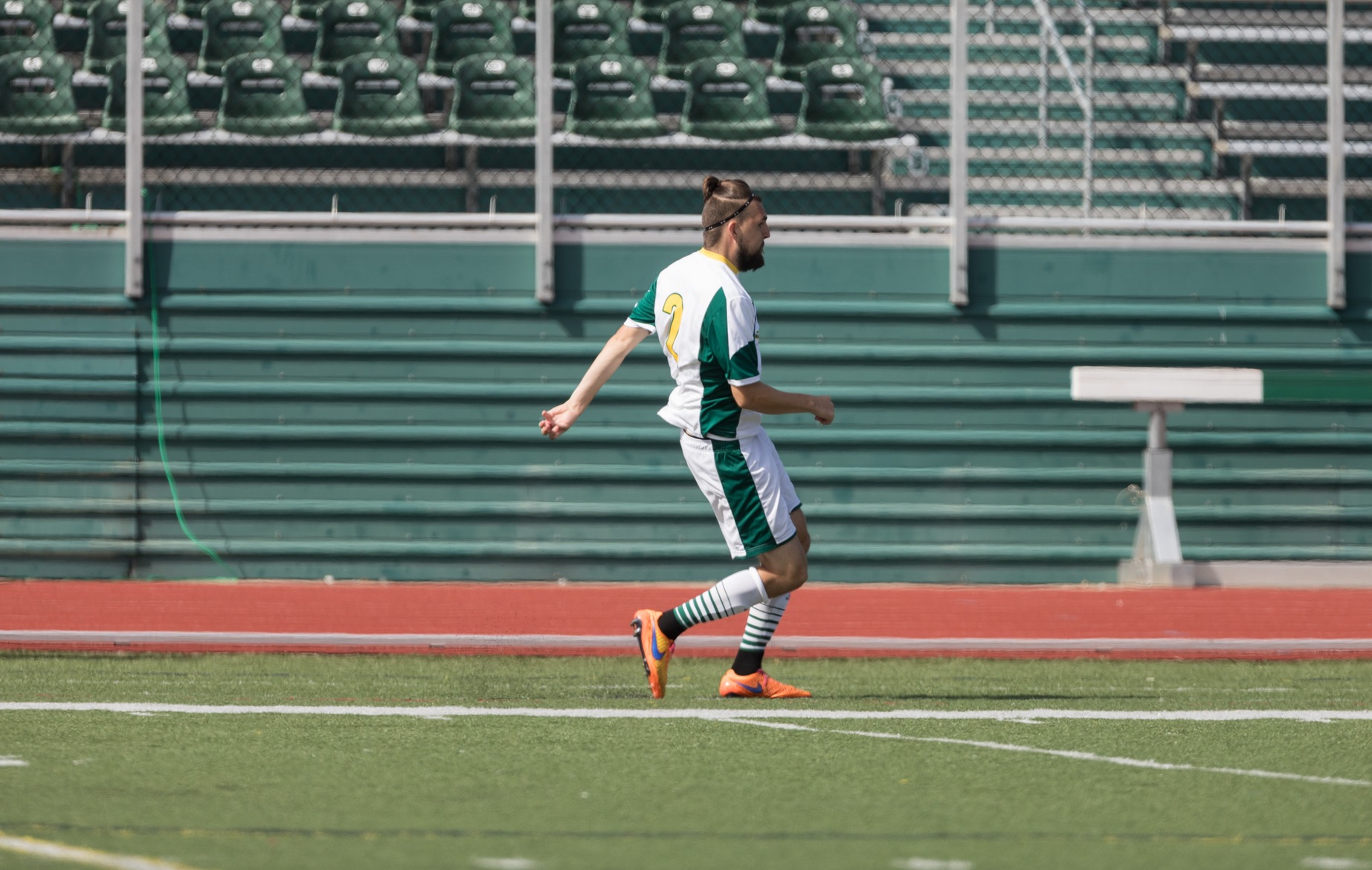 &nbsp;Falcons Nipped by Cougars, 5-1