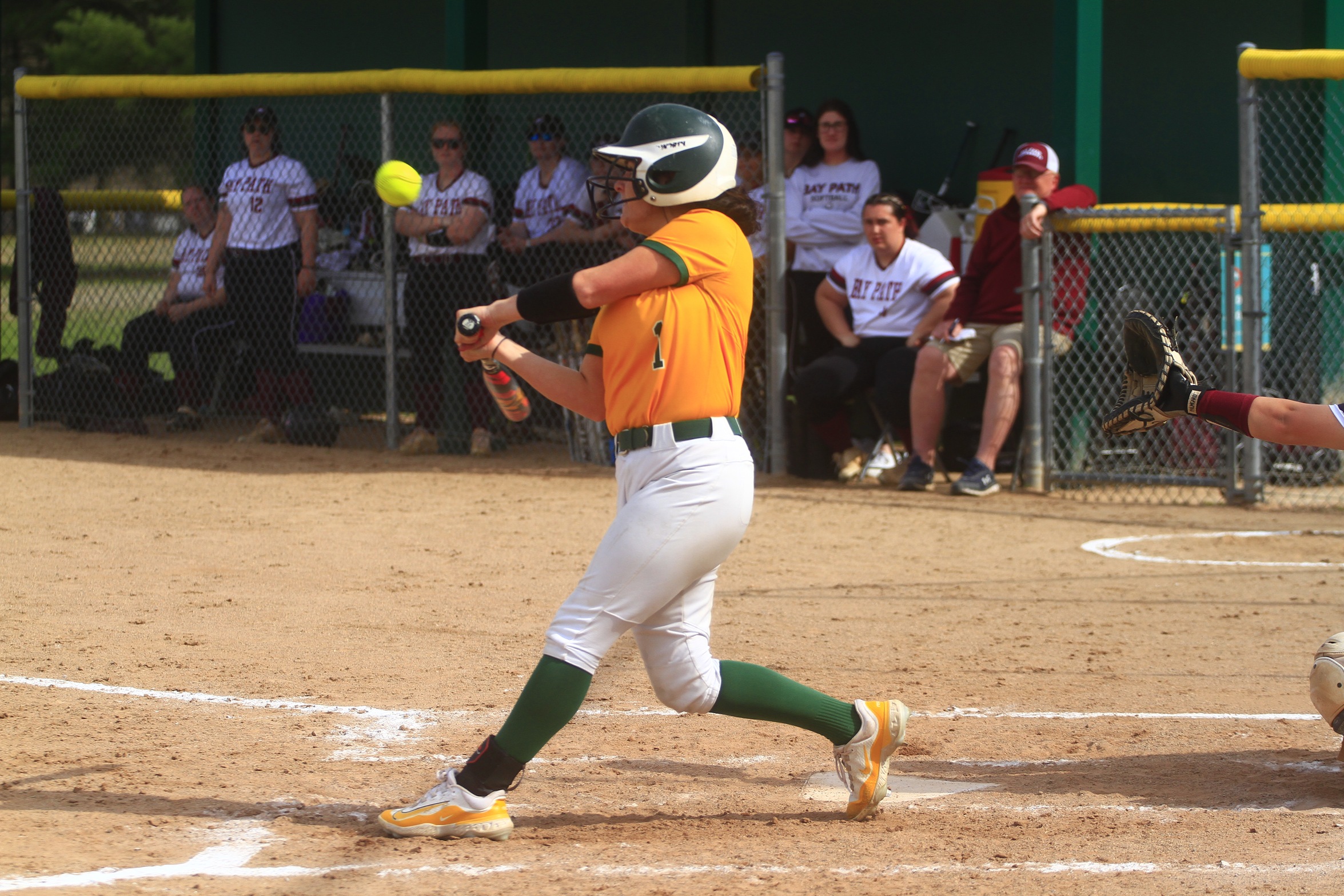Softball Drops Pair Of Non-Conference Games To Raiders