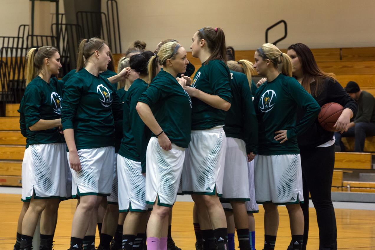 Falcons Drop Nail-biter to Salem State, 57-56