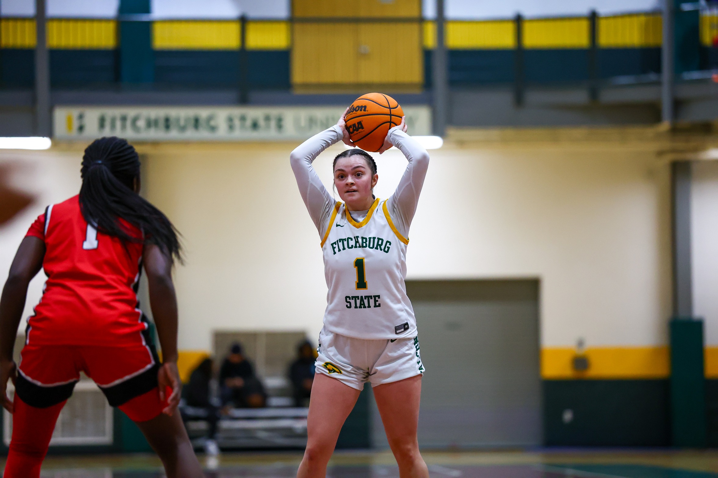 Women's Basketball Upended By Bears In Conference Tilt