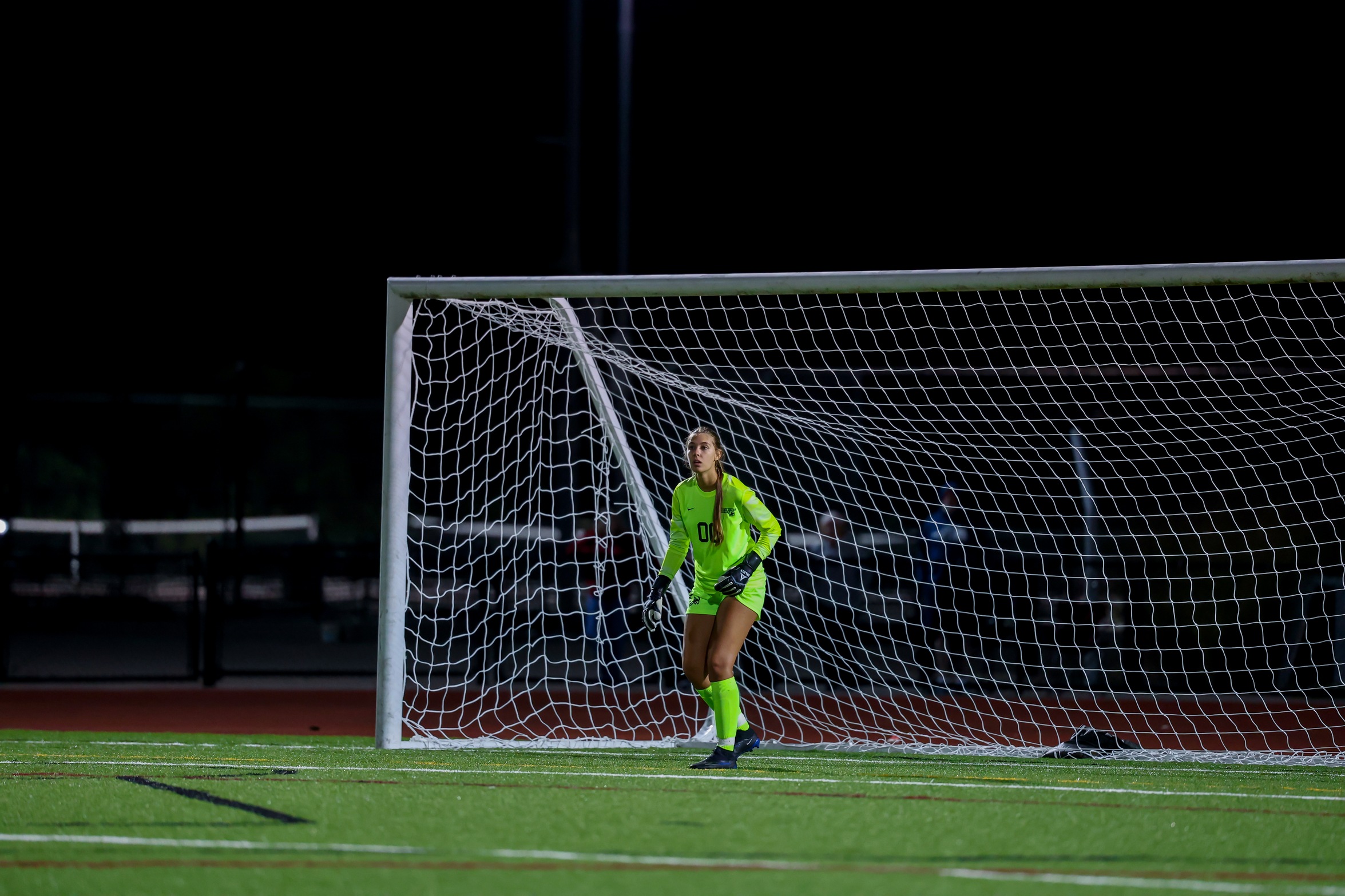 Women&rsquo;s Soccer Draws Even with Lesley