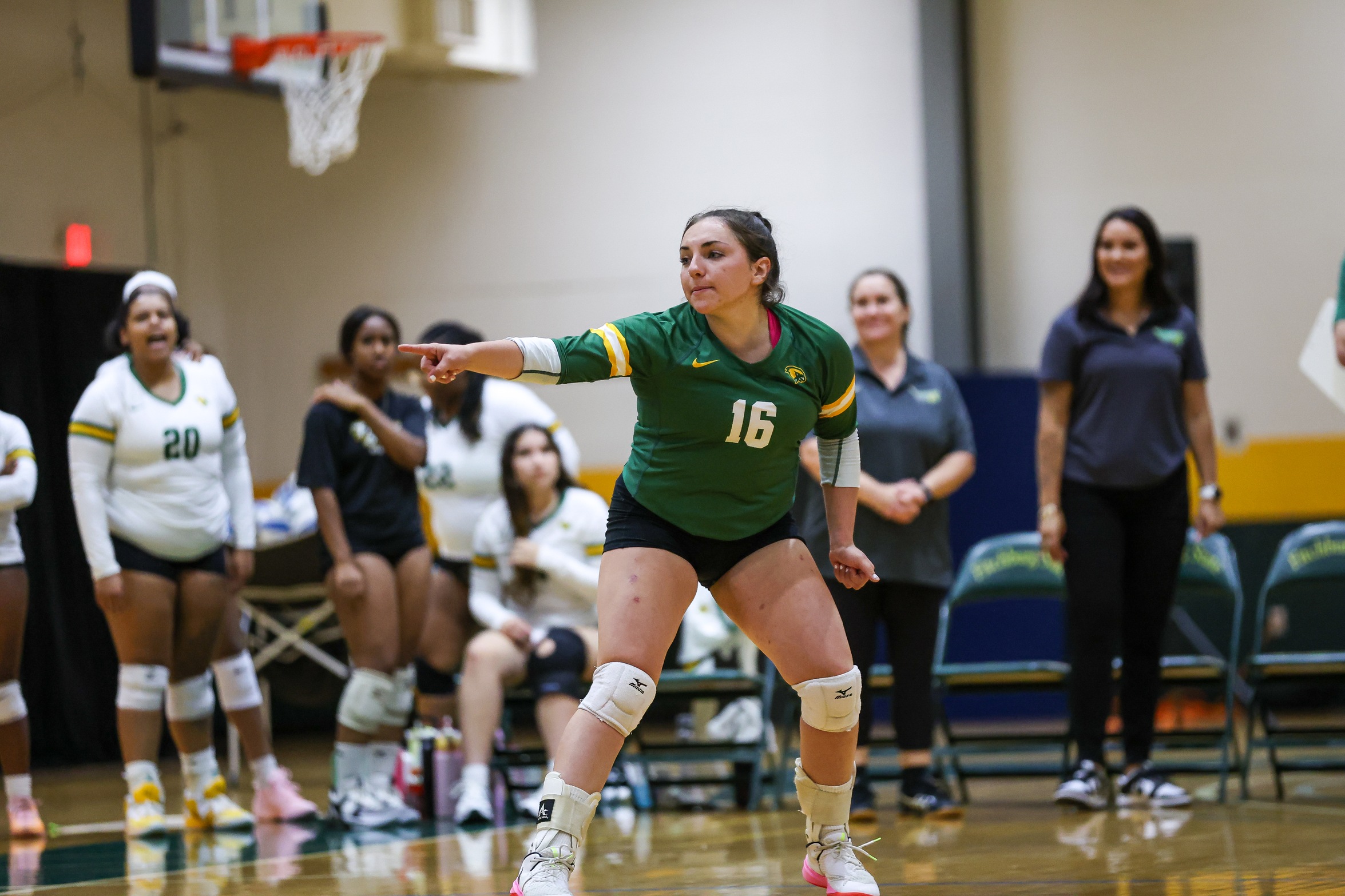 Buccaneers Sail Past Volleyball in MASCAC Action
