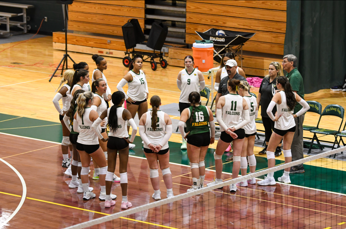 Blue Jays Down Volleyball in Home Opener